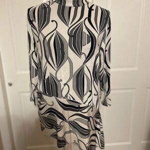 Ravel Black and White Dolman Sleeve top